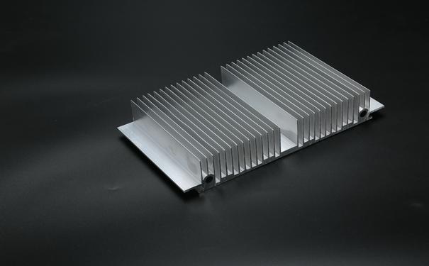 鋁型材散熱器